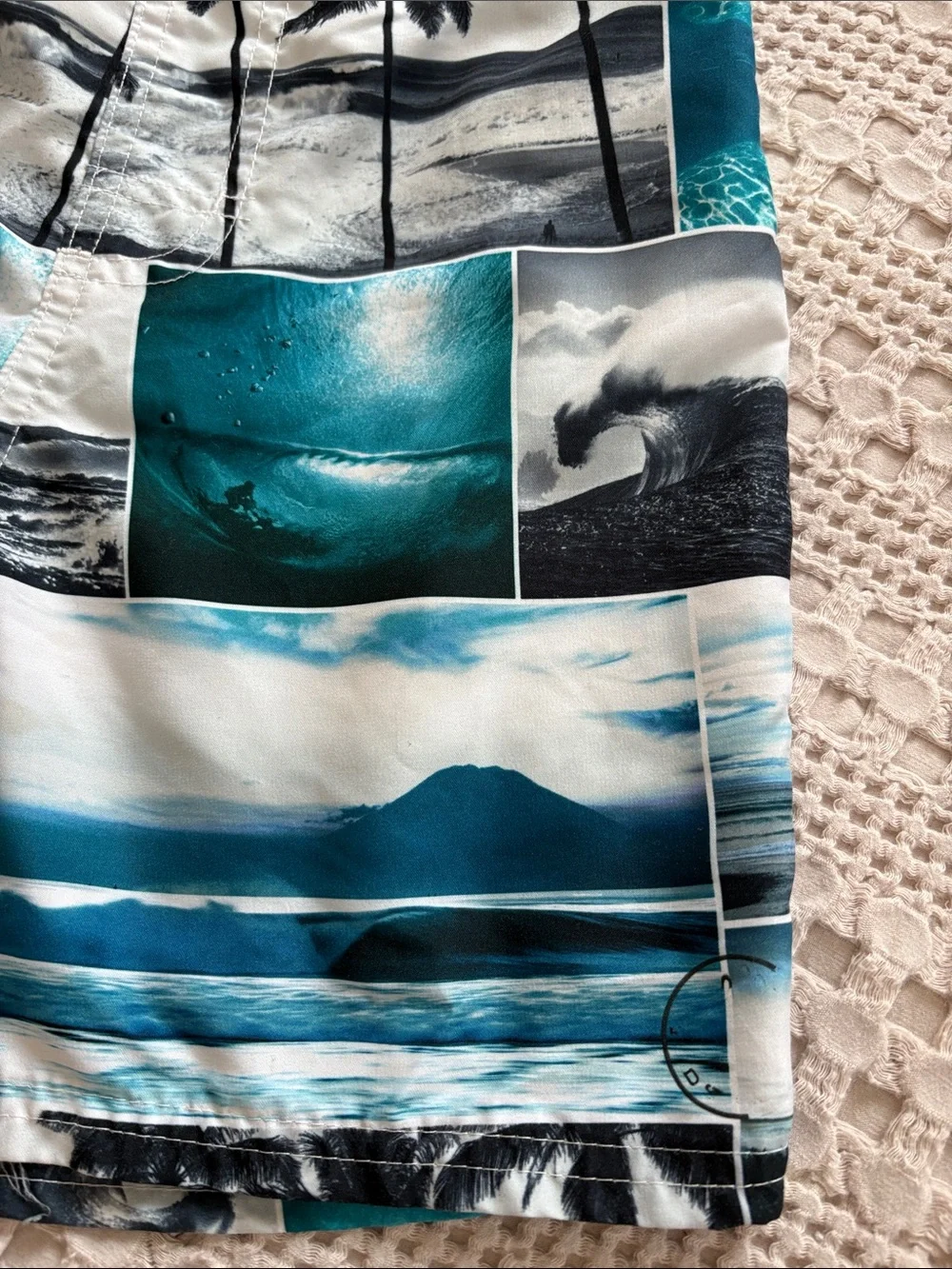 Boy’s Body Glove Teal Black White Photo-Print Surfer Swim Trunks 7